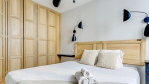 Room - The Workshop Near Eiffel Tower by Mon Petit Faré (Paris)