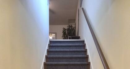 Private apartment on horse property with views, near beach and airport!