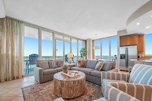 Smart TV, books - 180-Degree Water Views! Steps From the Beach! Indoor & Outdoor Pools + Hot Tub! (Gulf Shores)