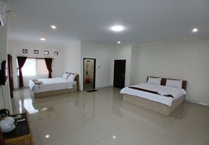 Family Twin Room, 1 Bedroom, Beach View, Sea Facing | Premium bedding, individually decorated, individually furnished