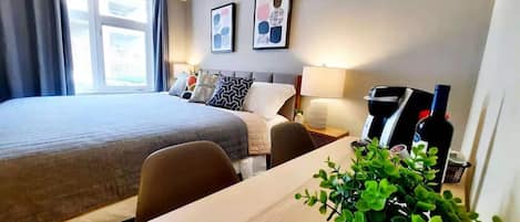 1 Schlafzimmer, Zimmersafe, kostenloses WLAN, Bettwäsche