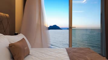 Deluxe-Zimmer, Meerblick | 1 Schlafzimmer, Bettwäsche aus ägyptischer Baumwolle