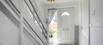 Maltby House, Rotherham for Contractors & Families (Hosted by Emu-J Stays)