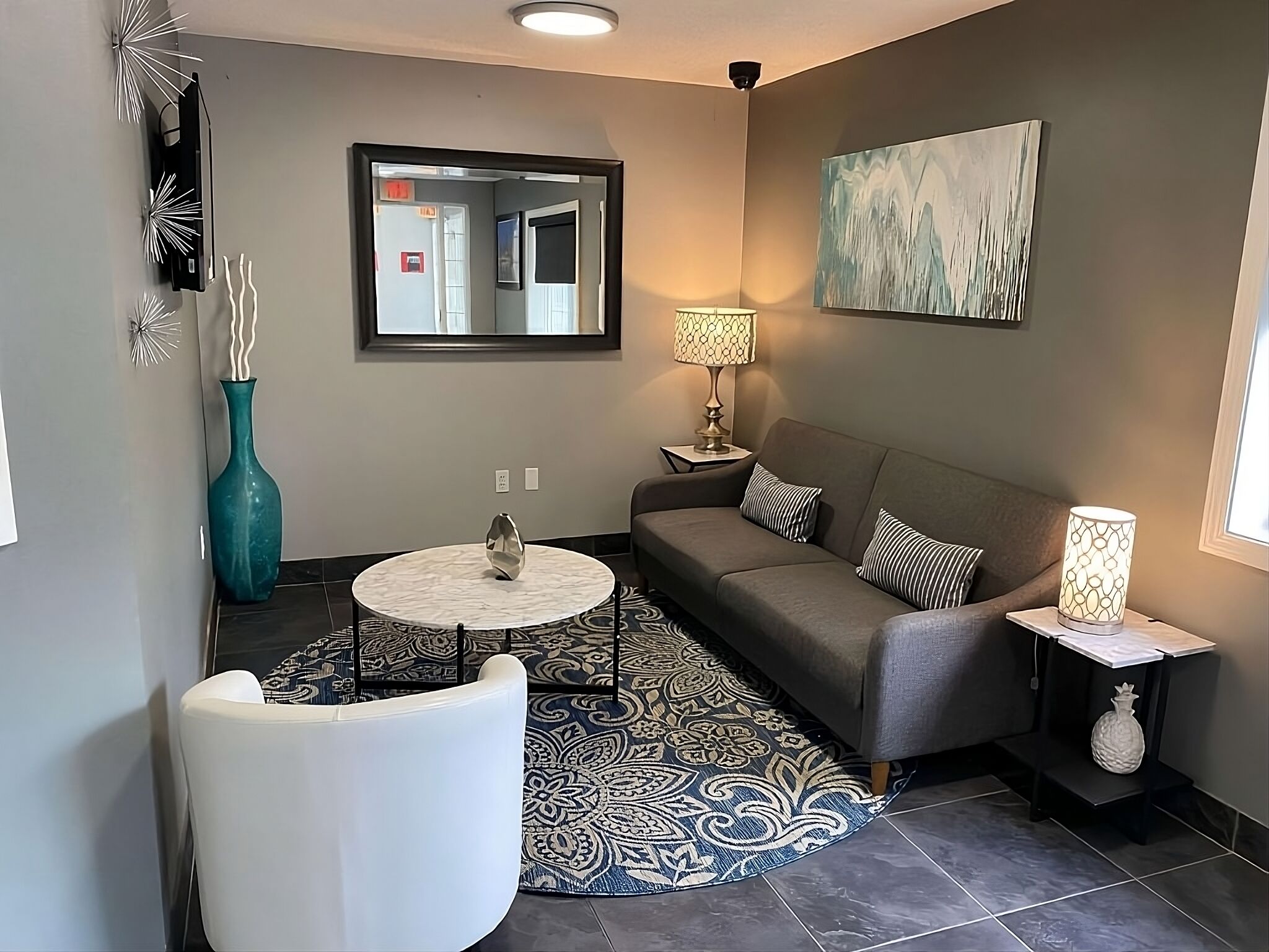 Close To Popular Attractions, Relax In Your Suite After A Day Of Exploring! - Concord