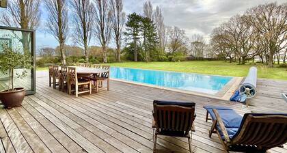 The Shallows by inspirestays-com - a house that sleeps 12+2 guests in 6 bedrooms