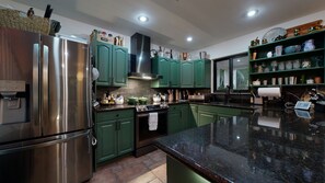 Private kitchen - Hollywood Haven: Hi-Tech Wellness Retreat (Hollywood)