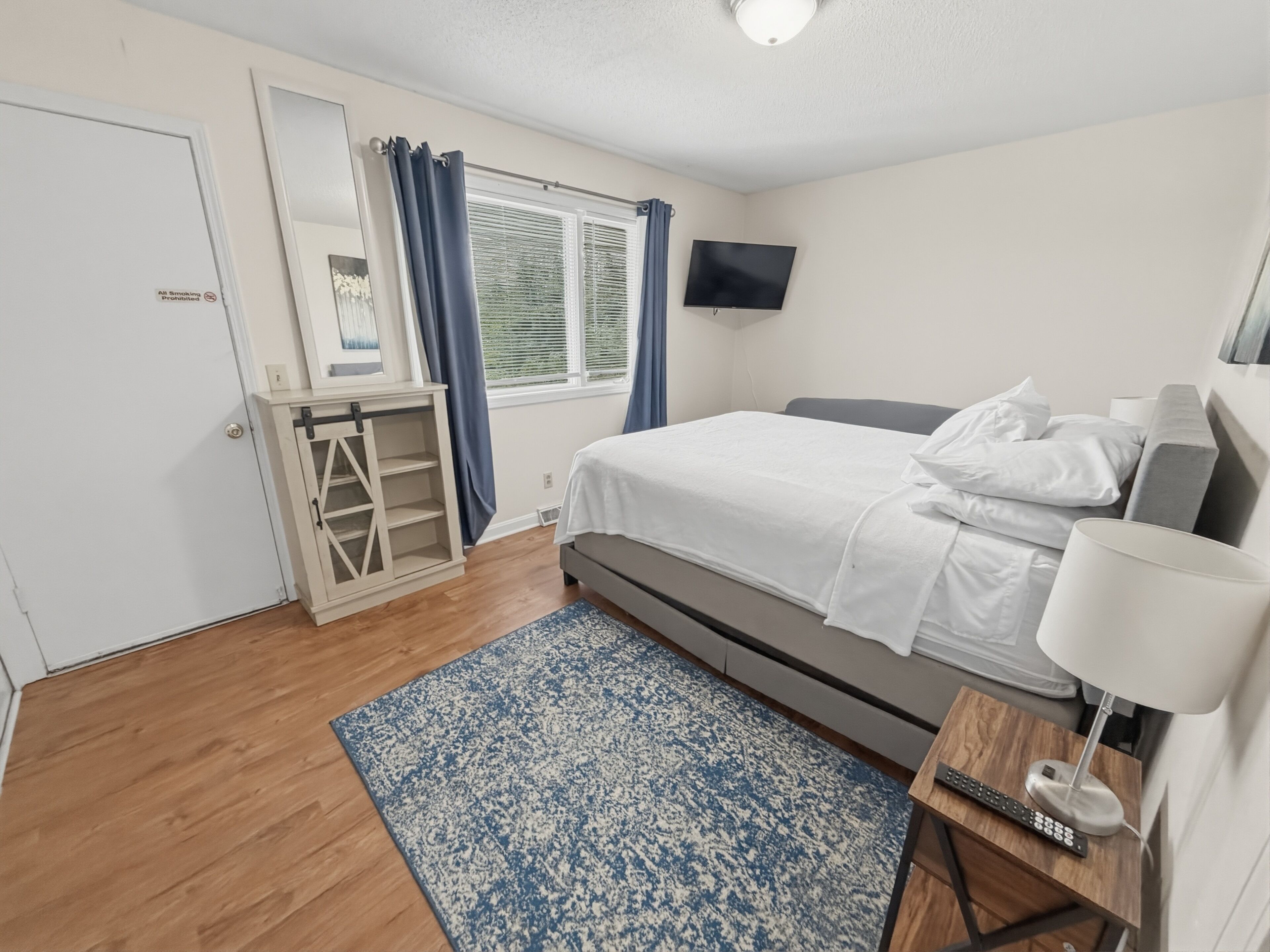 2 chambres, bureau, fer et planche à repasser, Wi-Fi gratuit