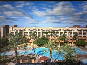 Exterior - Las Vegas get away during Super Bowl (Las Vegas)