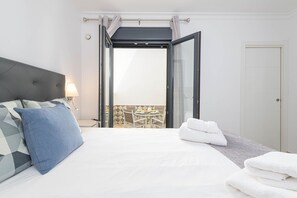 1 sovrum, strykjÀrn/strykbrÀda, gratis wi-fi och sÀngklÀder