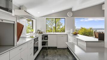 Fridge, microwave, dishwasher, toaster