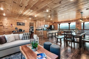 Interior - VIEWS, Hot Tub, 3 Stone SPAs, 7min 2DT (Gatlinburg)