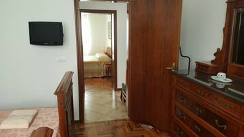 2 Schlafzimmer, Bügeleisen/Bügelbrett, WLAN, Bettwäsche