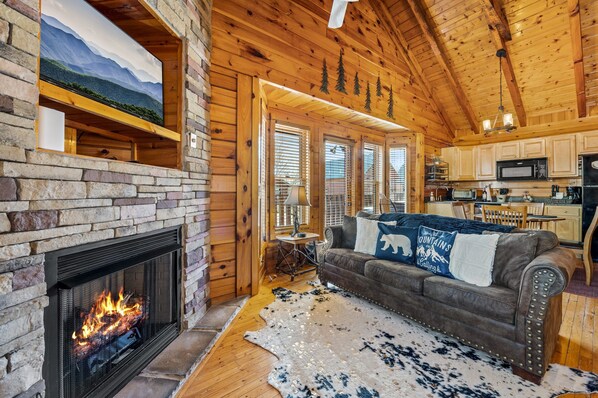 Smart TV, fireplace