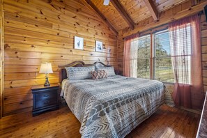 1 bedroom, iron/ironing board, travel cot, WiFi