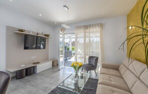 Télévision, baby-foot