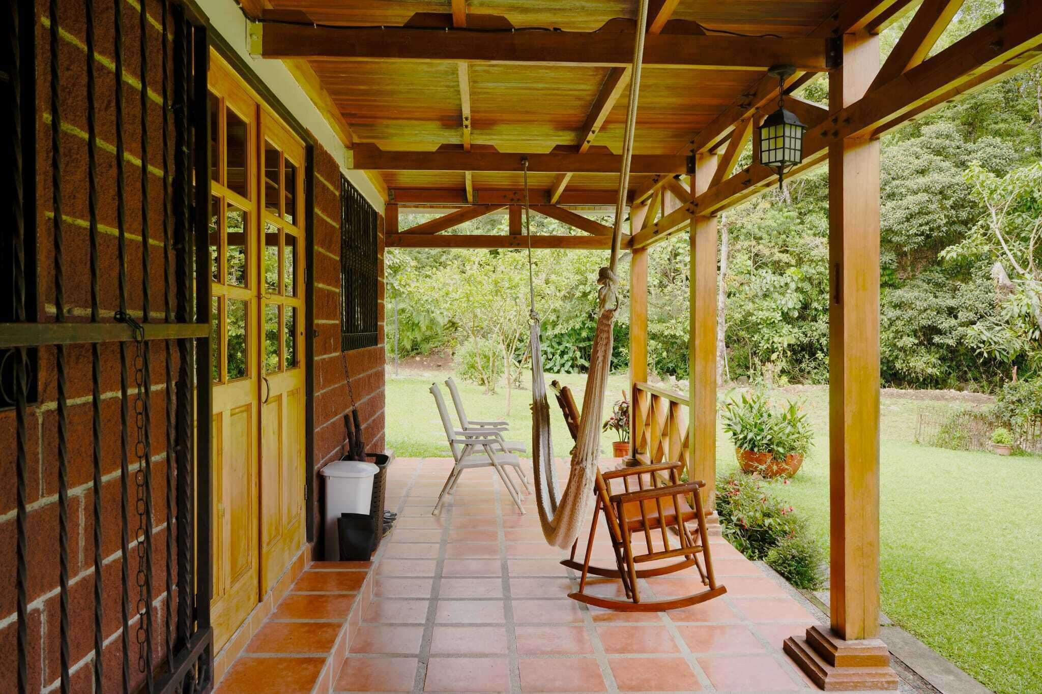 家庭別墅, 河景 | 露台/庭院