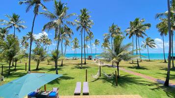 Bungalow | Pool | 4 outdoor pools