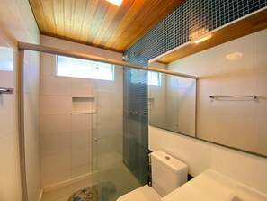 平房 | 浴室 | 淋浴设施