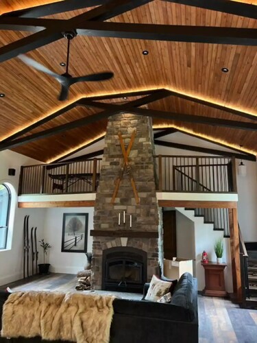 Moonstone ski Chalet