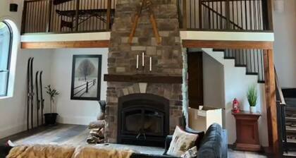 Moonstone ski Chalet