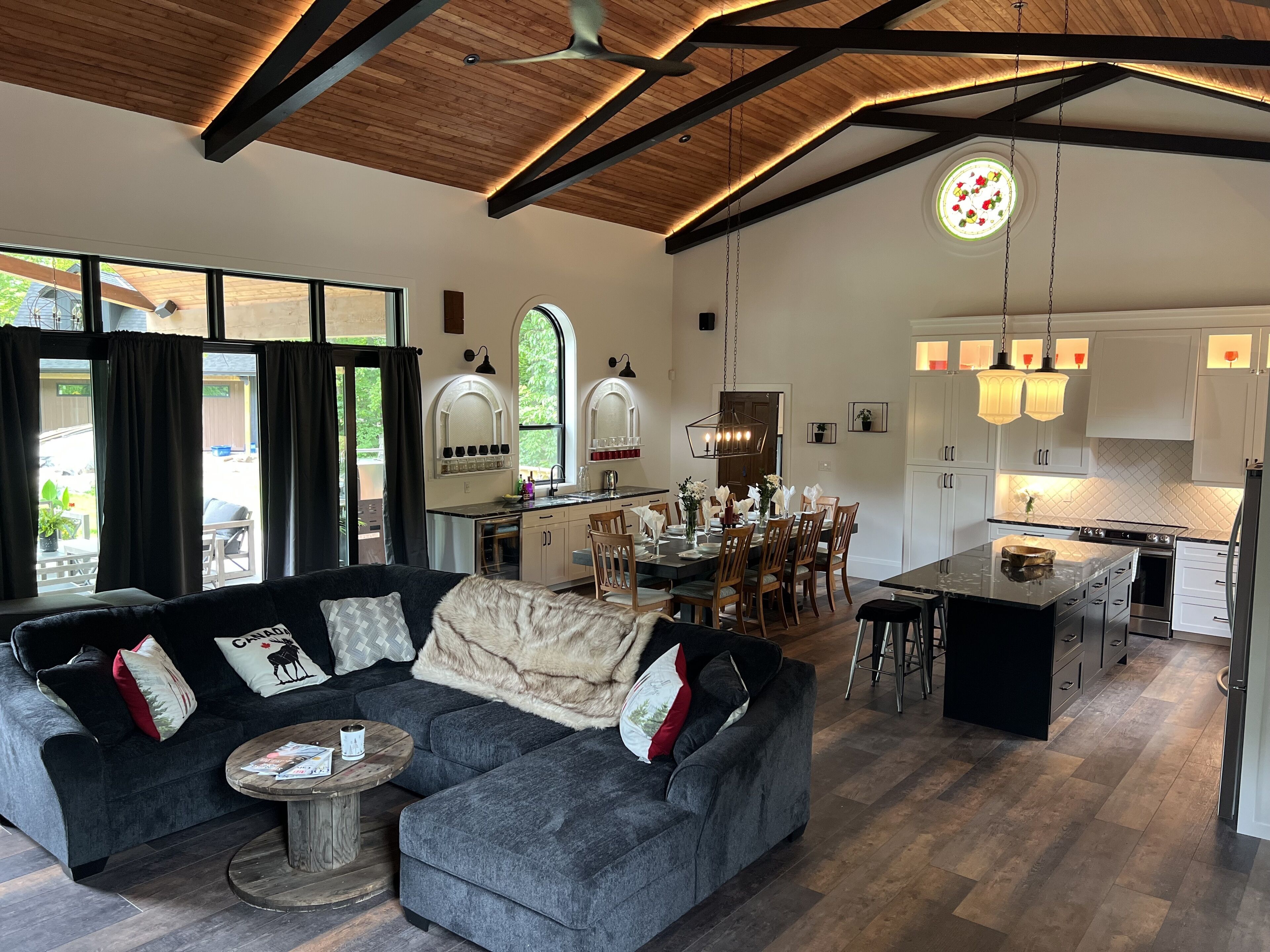 TV connectée, cheminée