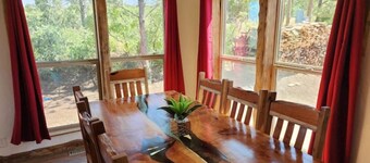 Pancho Villa Cabin: Mesmerizing Views Await Your Unforgettable Retreat