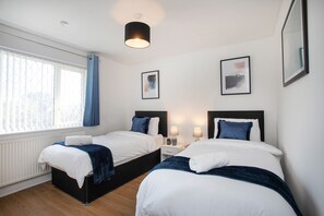 3 soverom, strykejern/-brett, wi-fi (inkludert) og sengetøy