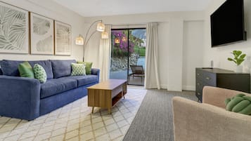 Smart-tv, bøger, stereoanlæg