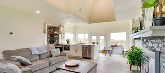 Serene Burnet Getaway w/ Buchanan Lake Views!