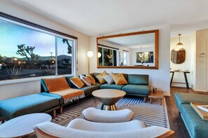 Smart TV, fireplace, books, music library - Benecia Oasis - Spacious Home, Pool + Hot Tub, Joshua Tree & Palm Springs (Yucca Valley)