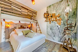 2 bedrooms, iron/ironing board, free WiFi, bed sheets - Villa 'Maison Vue Mer Avec Piscine' with Sea View, Private Pool and Wi-Fi (PLOUIDER)