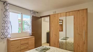 2 soverom, strykejern/-brett, wi-fi (inkludert) og sengetøy