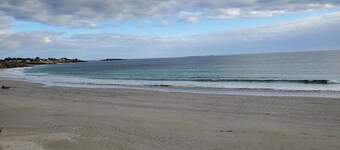 Holiday Home 'Maison 6 Pers 100m Plage' with Sea View, Private Terrace and Wi-Fi