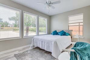3 habitaciones, tabla de planchar con plancha, wifi y ropa de cama 
