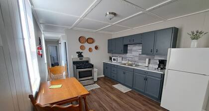 Charming Magnolia Apartment