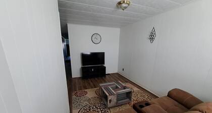 Cozy Magnolia Apartment