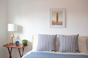 Gallery Apartment | 2 bedrooms, premium bedding, down comforters, individually decorated