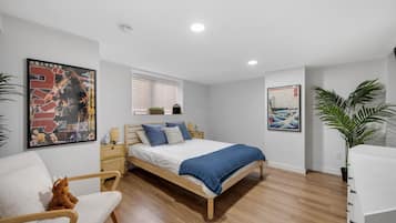 Deluxe Apartment | 2 bedrooms, premium bedding, down comforters, individually decorated