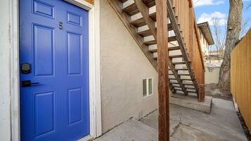 Deluxe Apartment | 2 bedrooms, premium bedding, down comforters, individually decorated