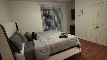 2 bedrooms, WiFi, bed sheets