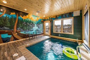 Alberca techada y alberca climatizada