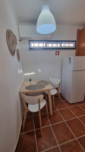 Dining - Cantinho da Vila by Portus Alacer (Alter do Chão)