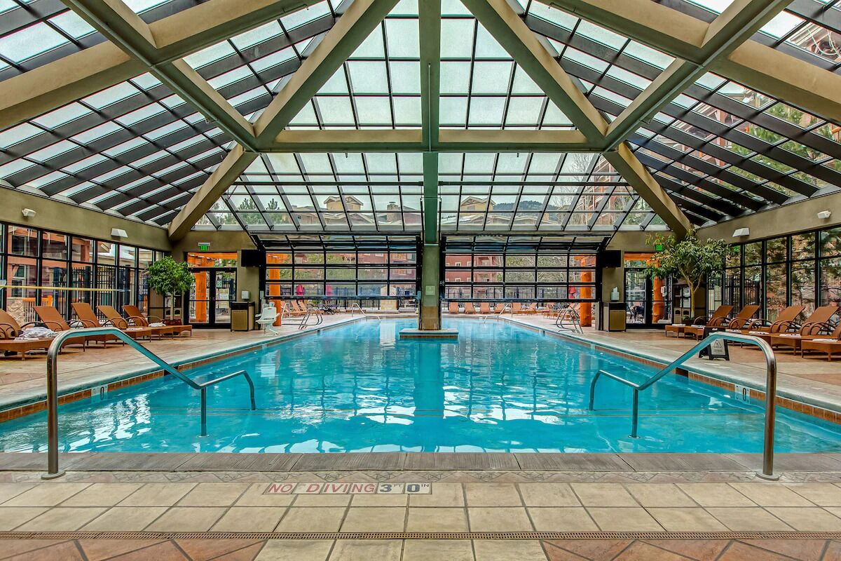 Innenpool, Außenpool