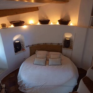 2 habitaciones, cuna de viaje, wifi y ropa de cama 