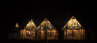 Sainj riverside duplex cottages 