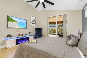 4 slaapkamers, een strijkplank/strijkijzer, reisbedje, gratis wifi