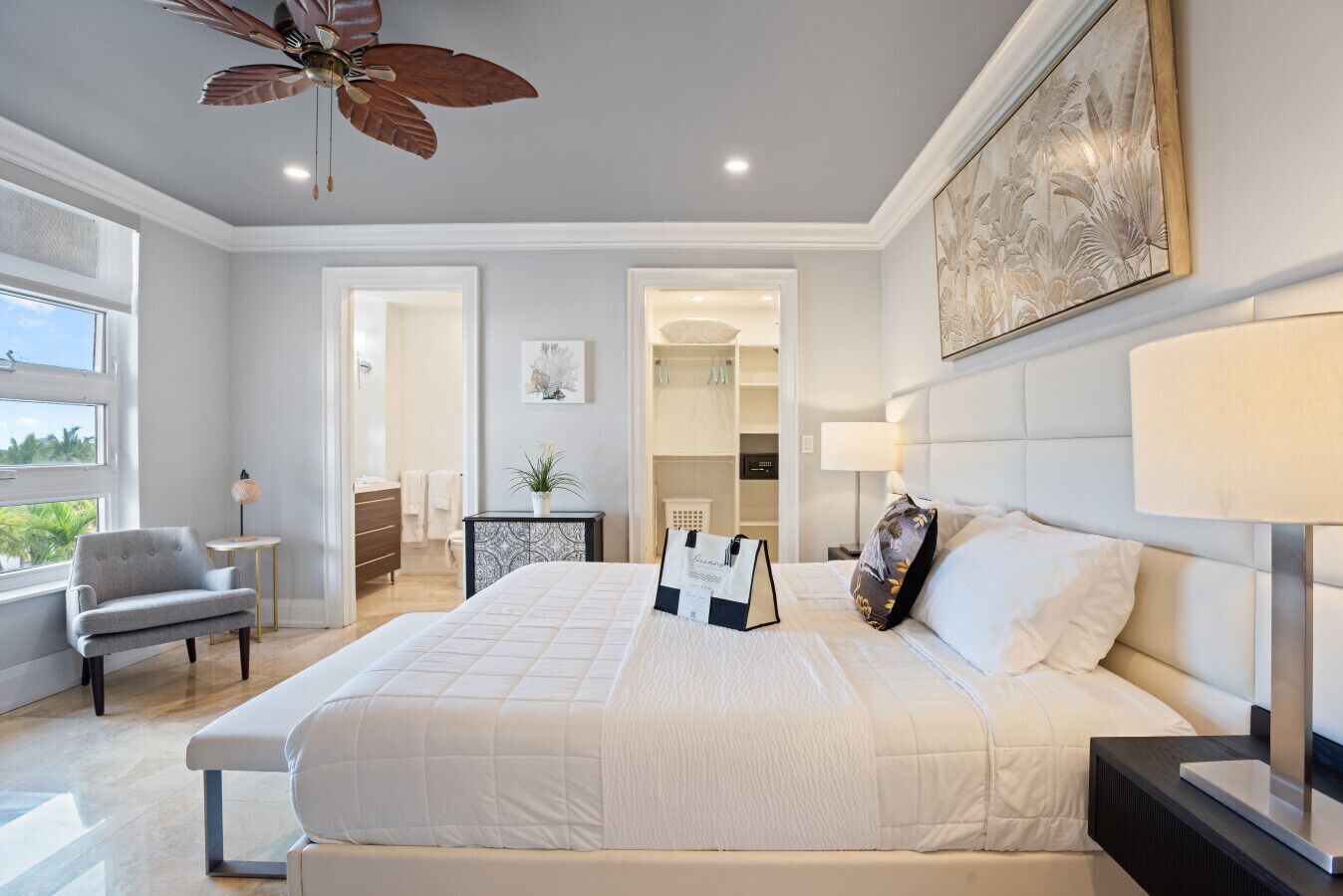 2 bedrooms, desk, iron/ironing board, travel crib