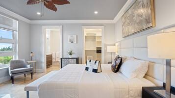 2 chambres, bureau, fer et planche Ă repasser, lit parapluie