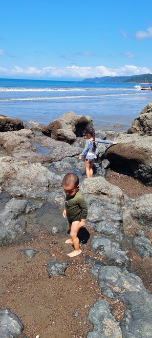 On the beach - Cabinas Casa El Tortugo (Drake Bay)