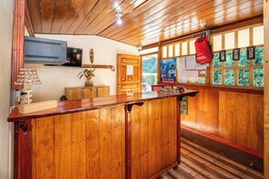 Reception - Cabinas Casa El Tortugo (Drake Bay)